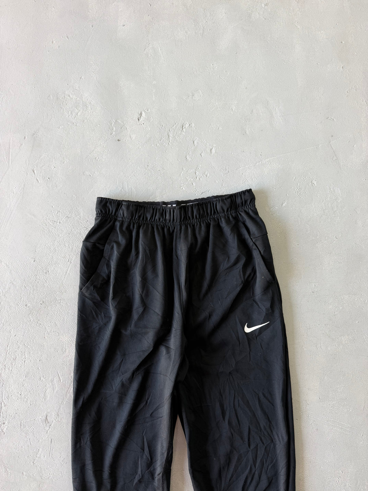 NIKE TRAINING PANT - S