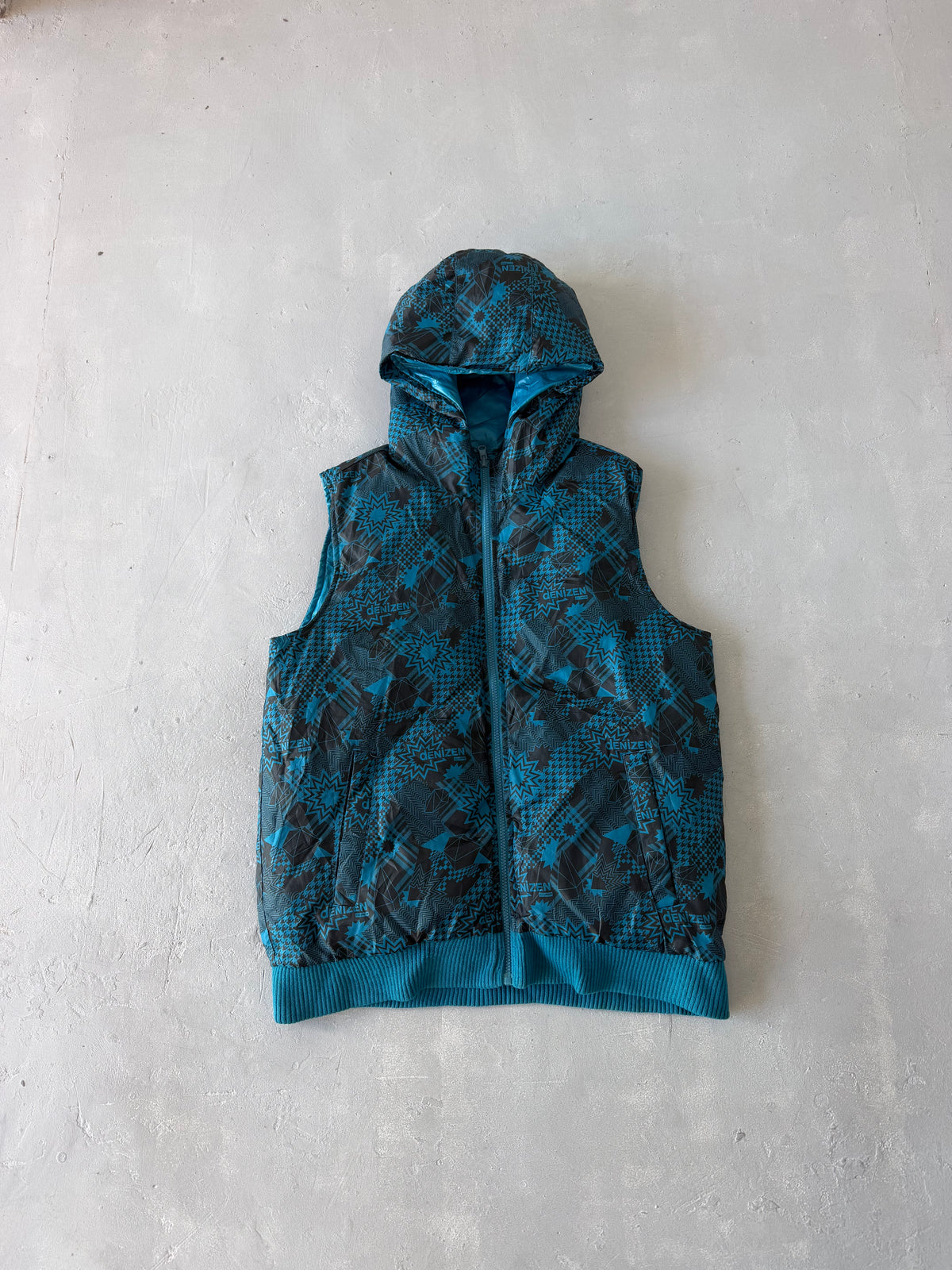 REVERSIBLE PUFFER VEST - M