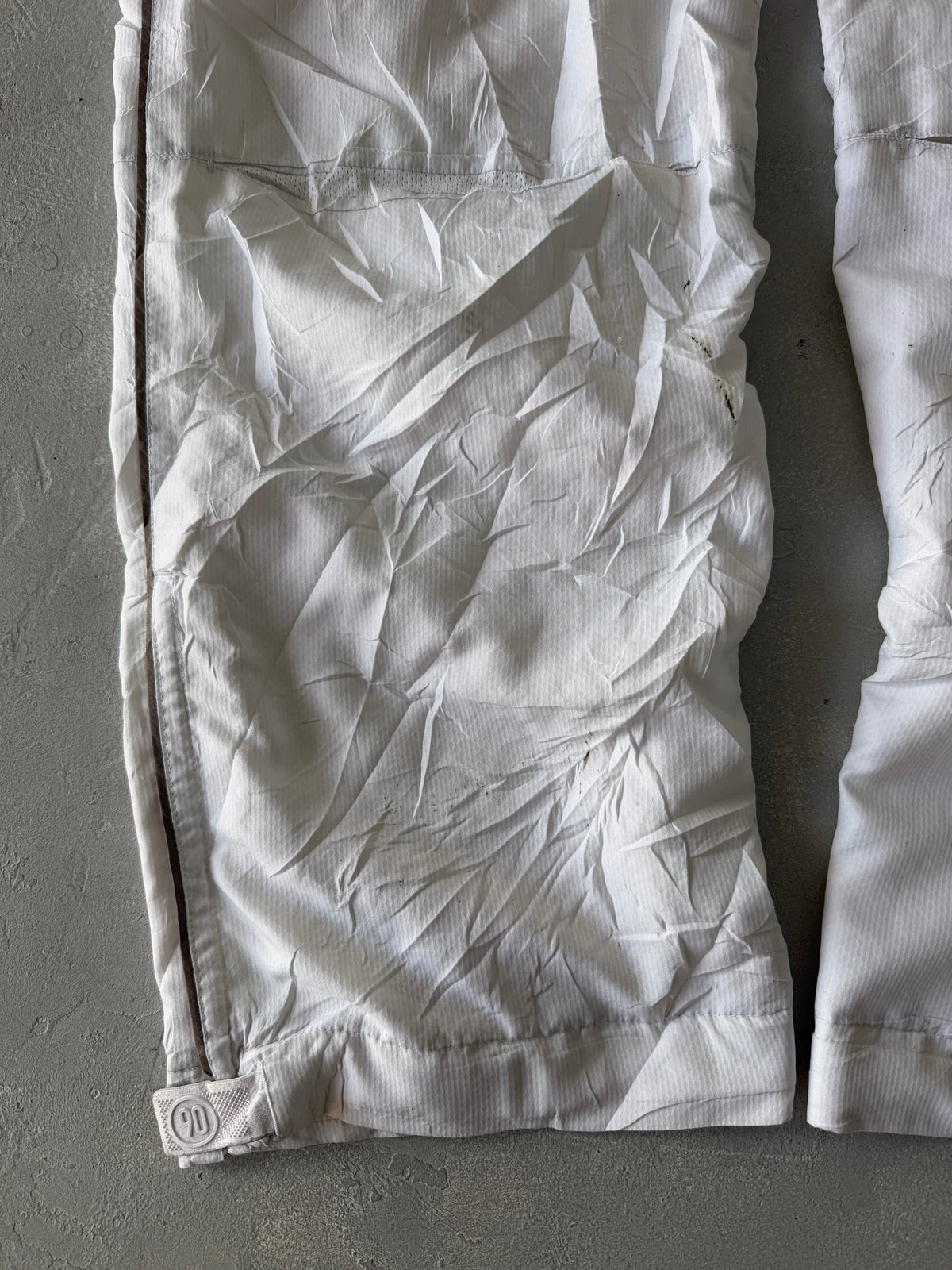 NIKE TOTAL 90 TRACK PANT - L