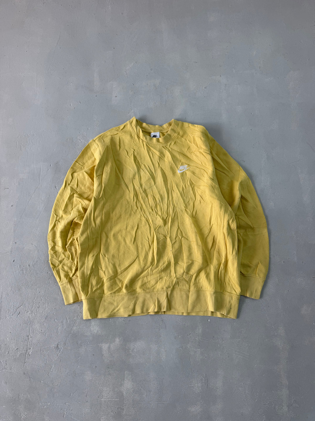 VINTAGE NIKE SWEATSHIRT - L