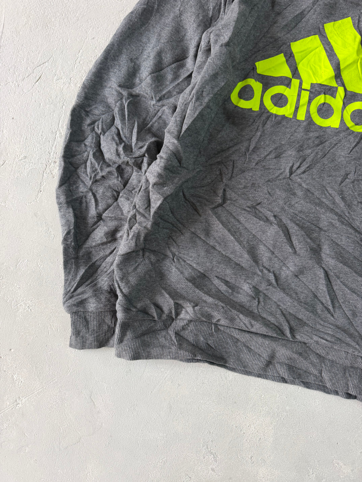ADIDAS SWEATSHIRT - M