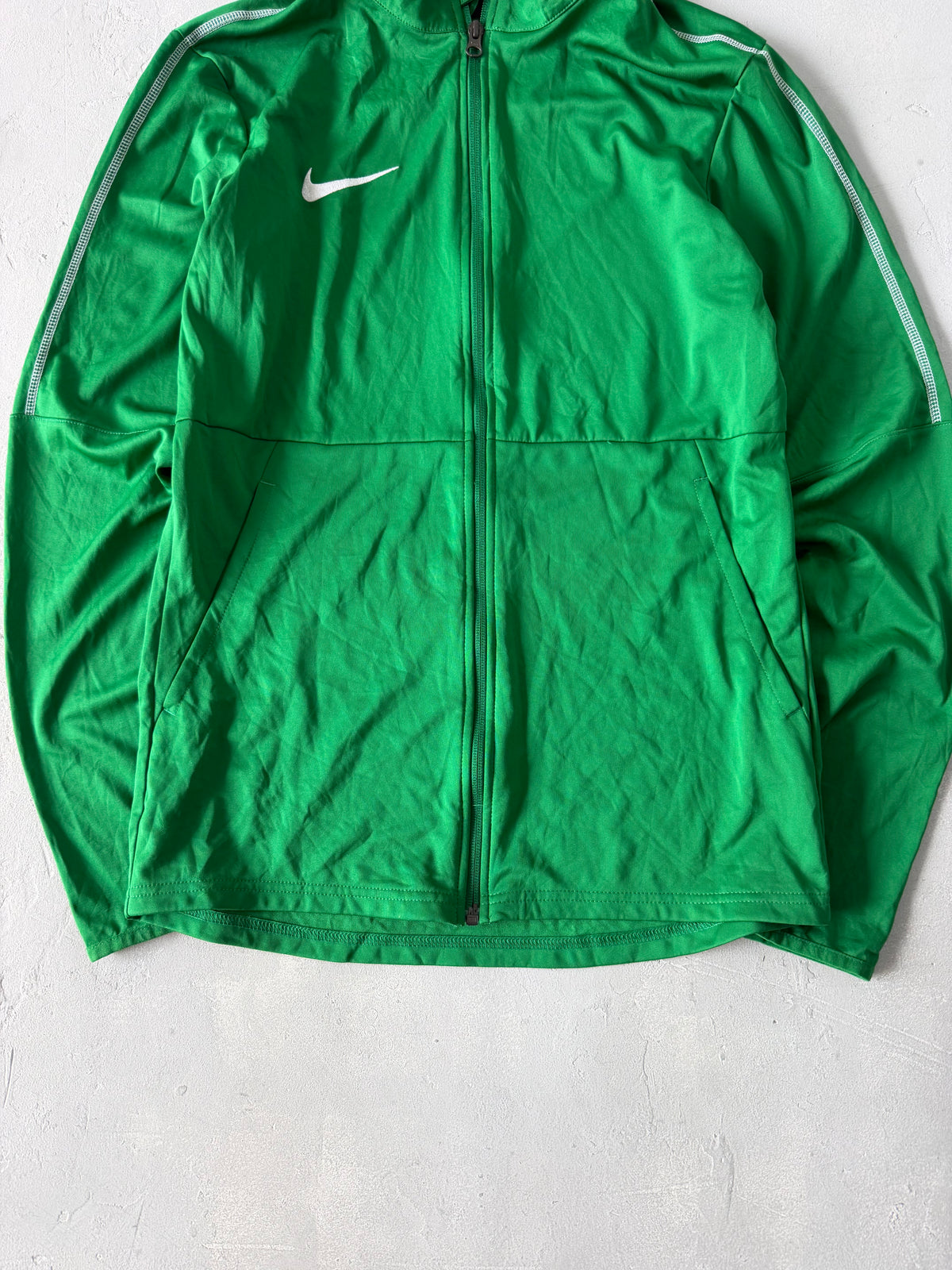 VINTAGE NIKE JACKET - M