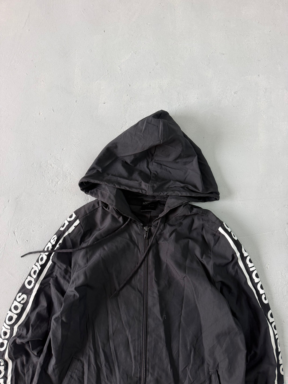 ADIDAS HOODED JACKET - M