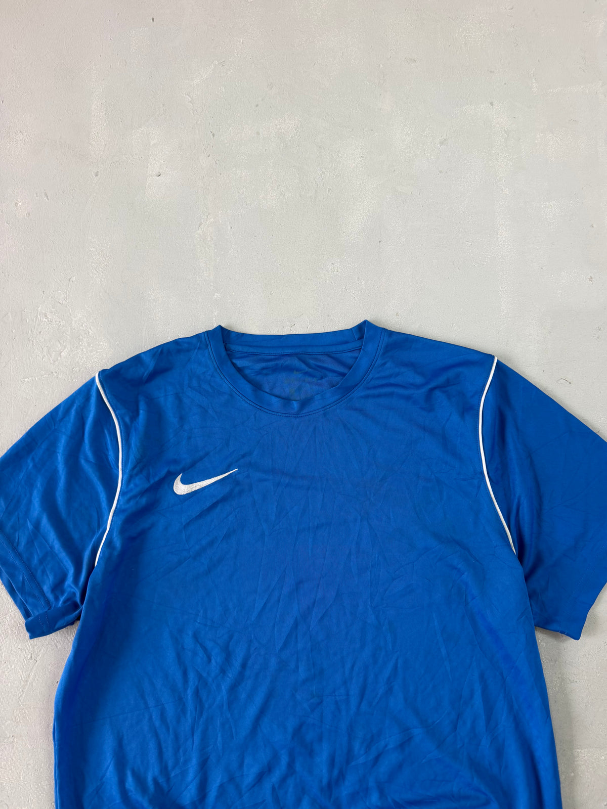 NIKE DRIFIT TEE - L