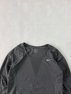 NIKE WOMEN DRIFIT TEE - M